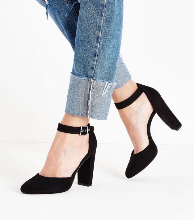 Chaussures à talons carrés - Vue 2